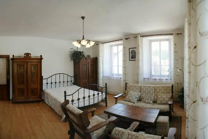 Penzion Holland Hotel Litomyšl Buitenkant foto